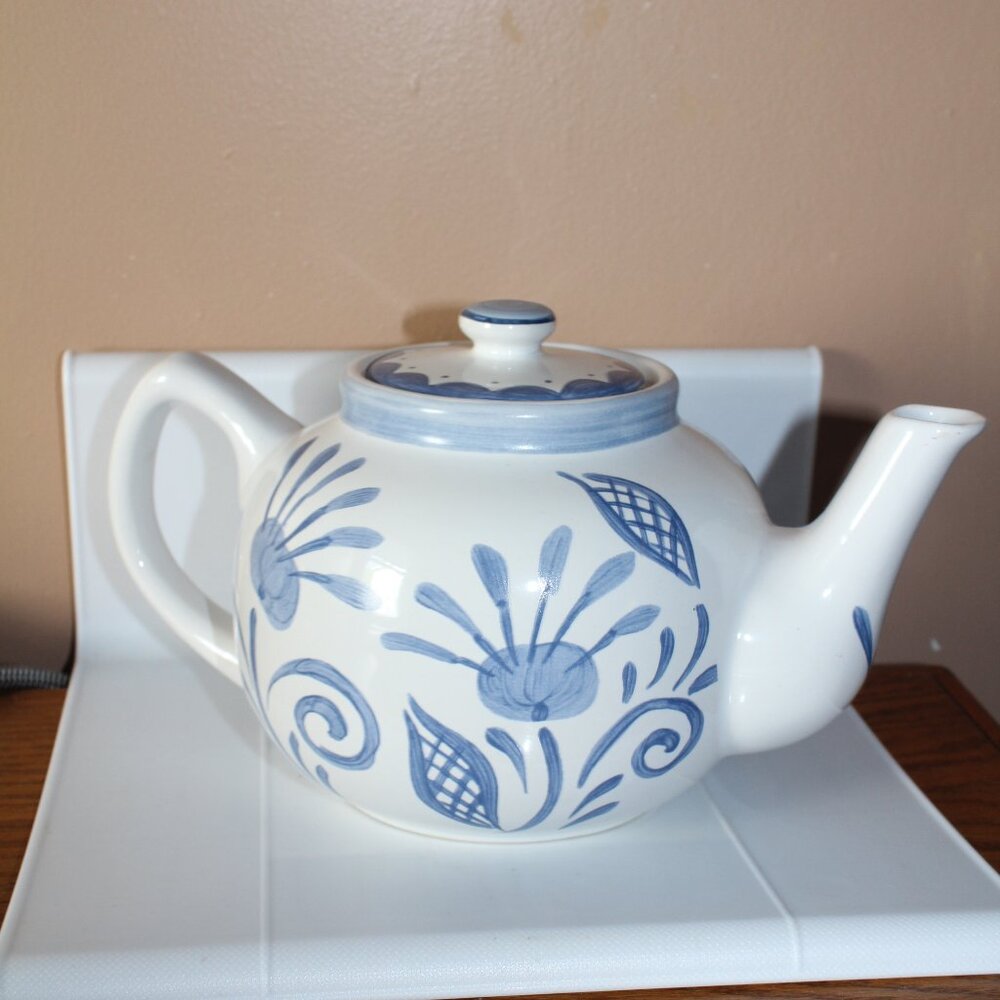 - Corelle Tea Set Oceanview/ Meditteraneo Pattern - Picture 4 of 5